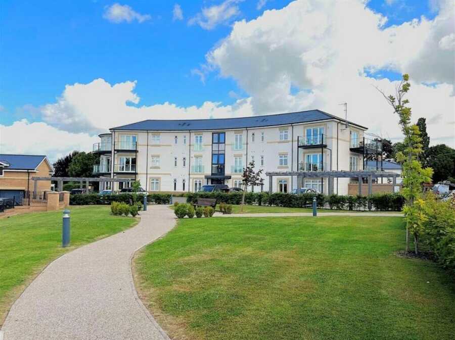 Property photo 1