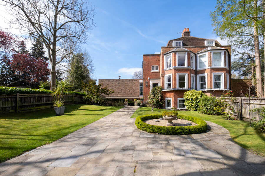 Property photo 1